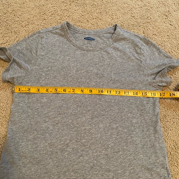 Women’s Size S Old Navy Everywear Tee Grey - Picture 5 of 8